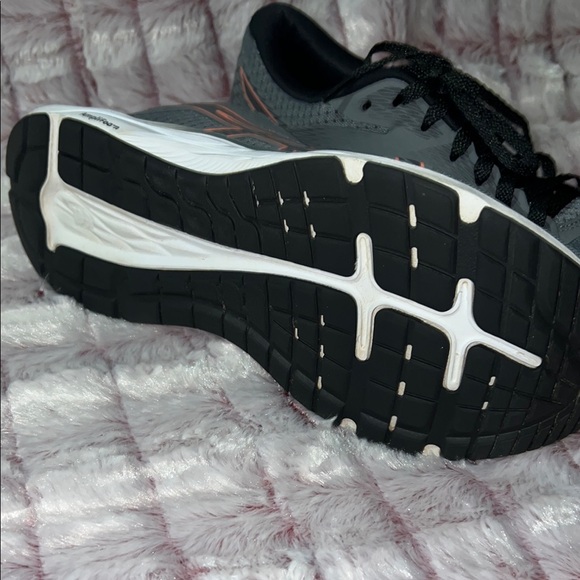 Asics Gray and Black Athletic Shoes with Breathable Mesh - Picture 13 of 16